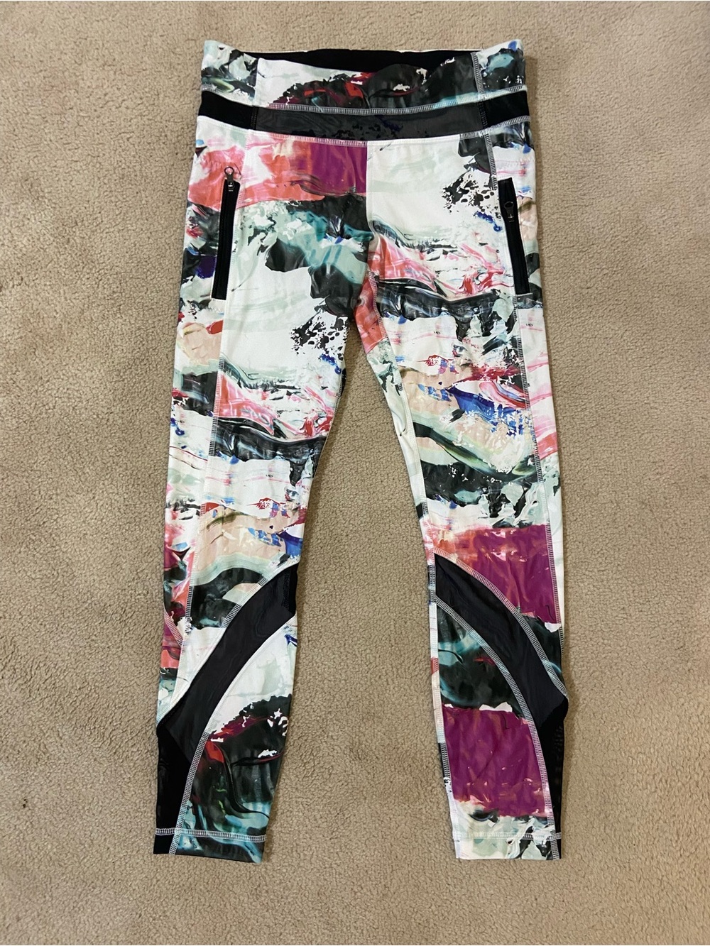 Lululemon Capri Tights - size 6